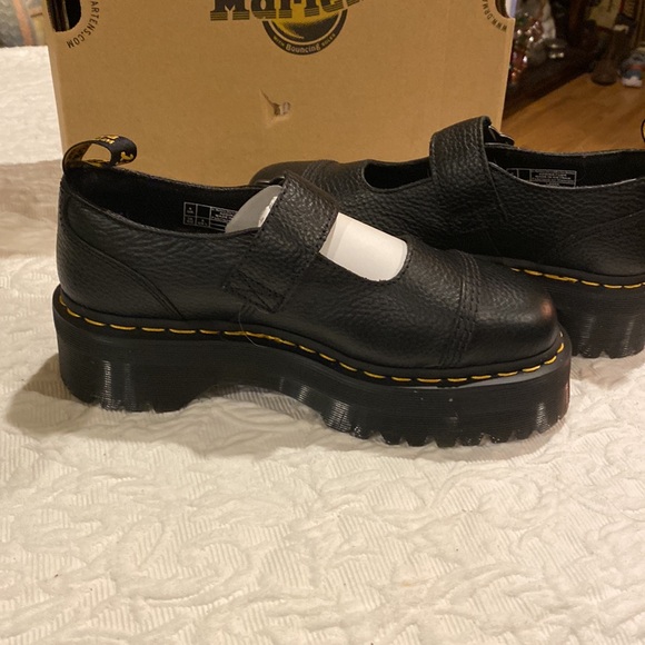 Dr. Martens NIB SZ 8 Adina flower black Mary Jane - Picture 4 of 6